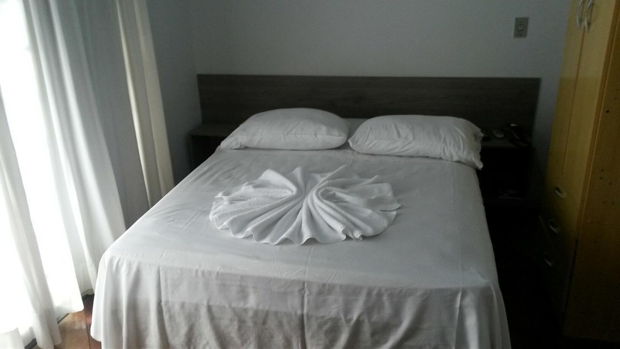 Rocha'S Hotel Guarapuava Exterior photo